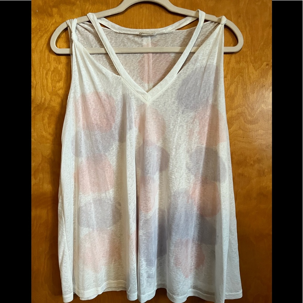 Pastel tank
